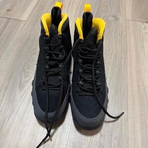 Jordan 9 Retro Dark Charcoal University Gold